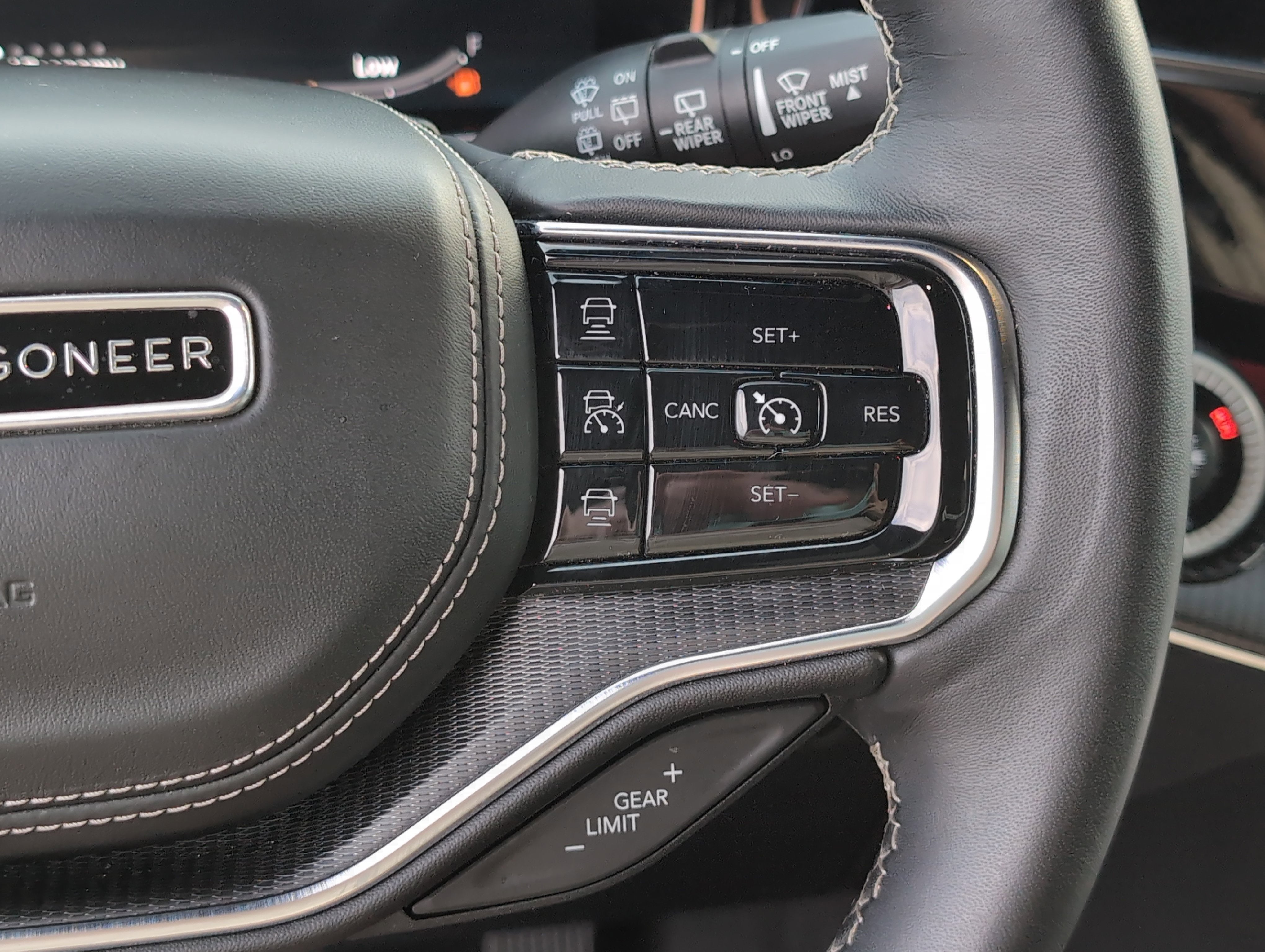 2024 Jeep Grand Wagoneer L Series II 4x4