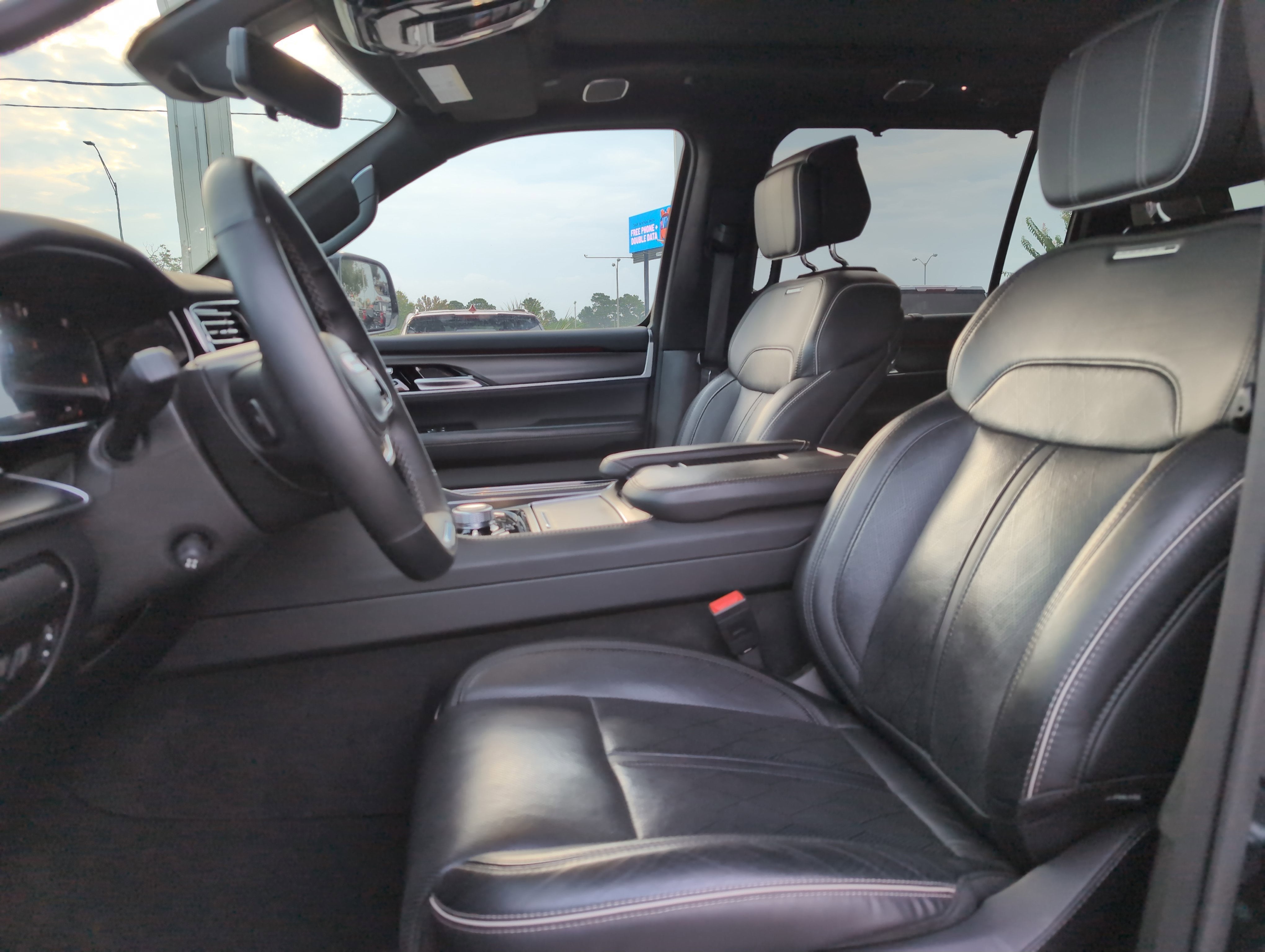 2024 Jeep Grand Wagoneer L Series II 4x4