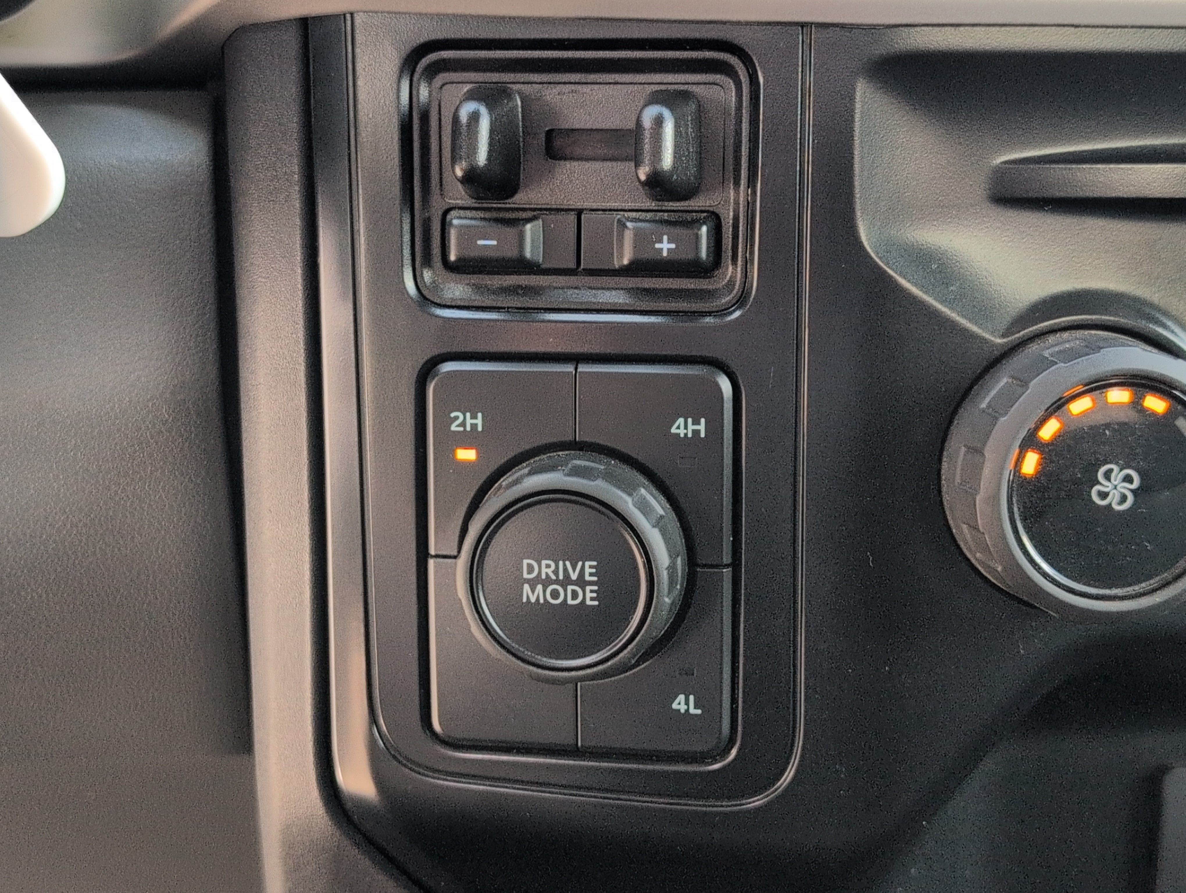 2025 Ford Super Duty F-350 DRW XL