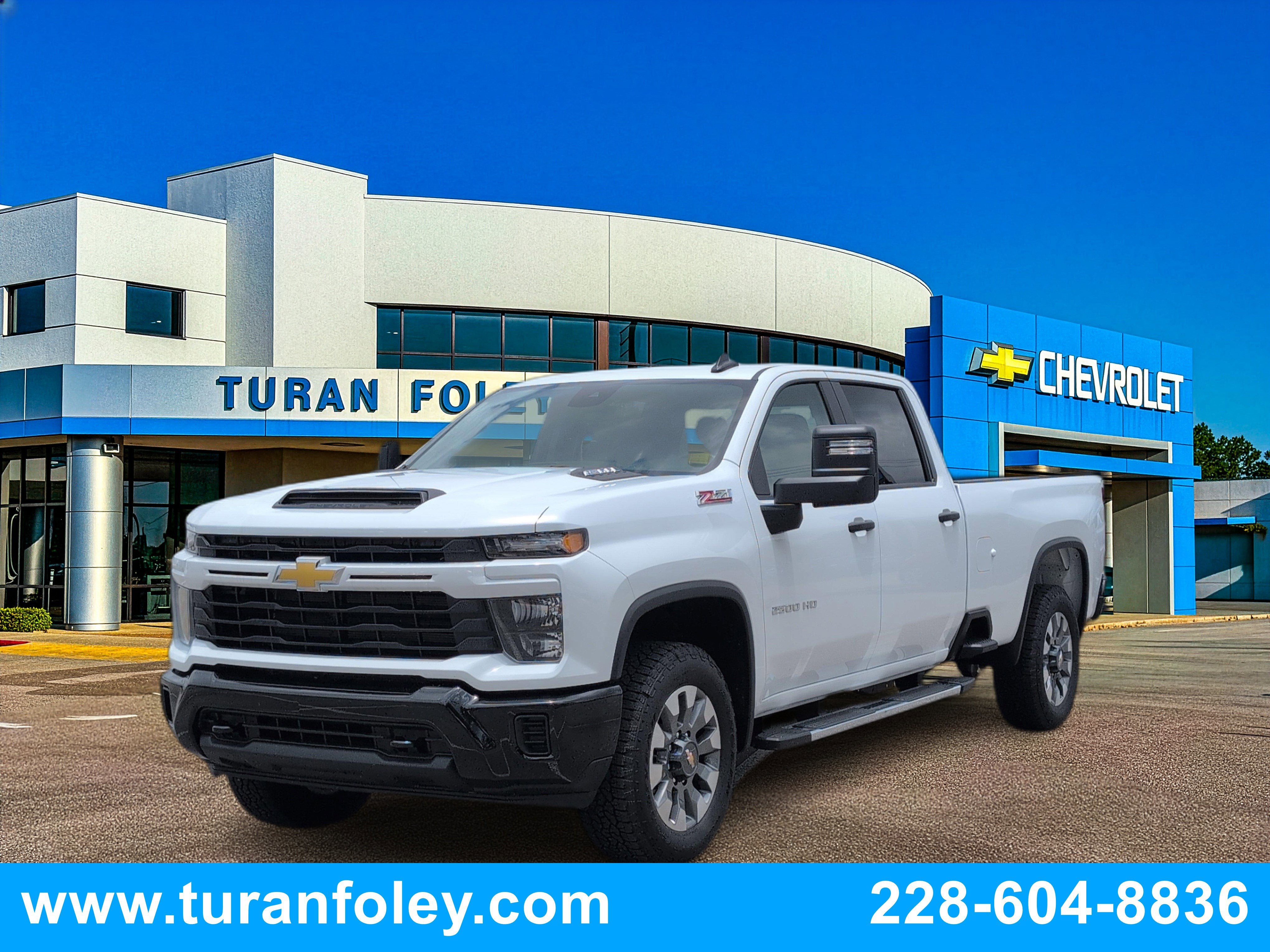 2026 Chevrolet Silverado HD Custom 4WD Crew Cab Standard Box's photo