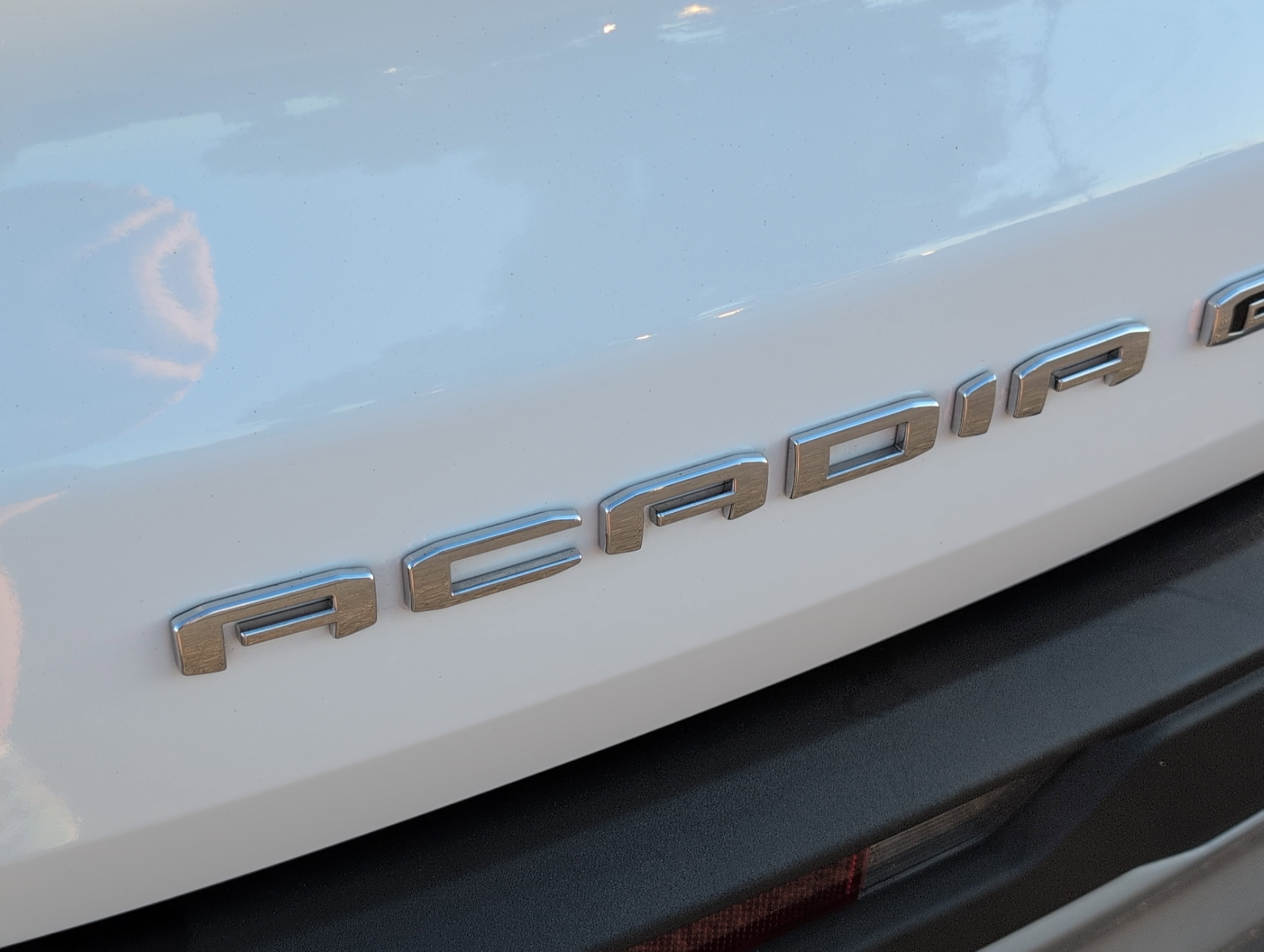 2025 GMC Acadia Elevation