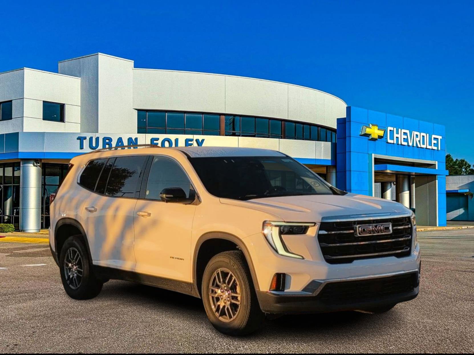 2025 GMC Acadia Elevation