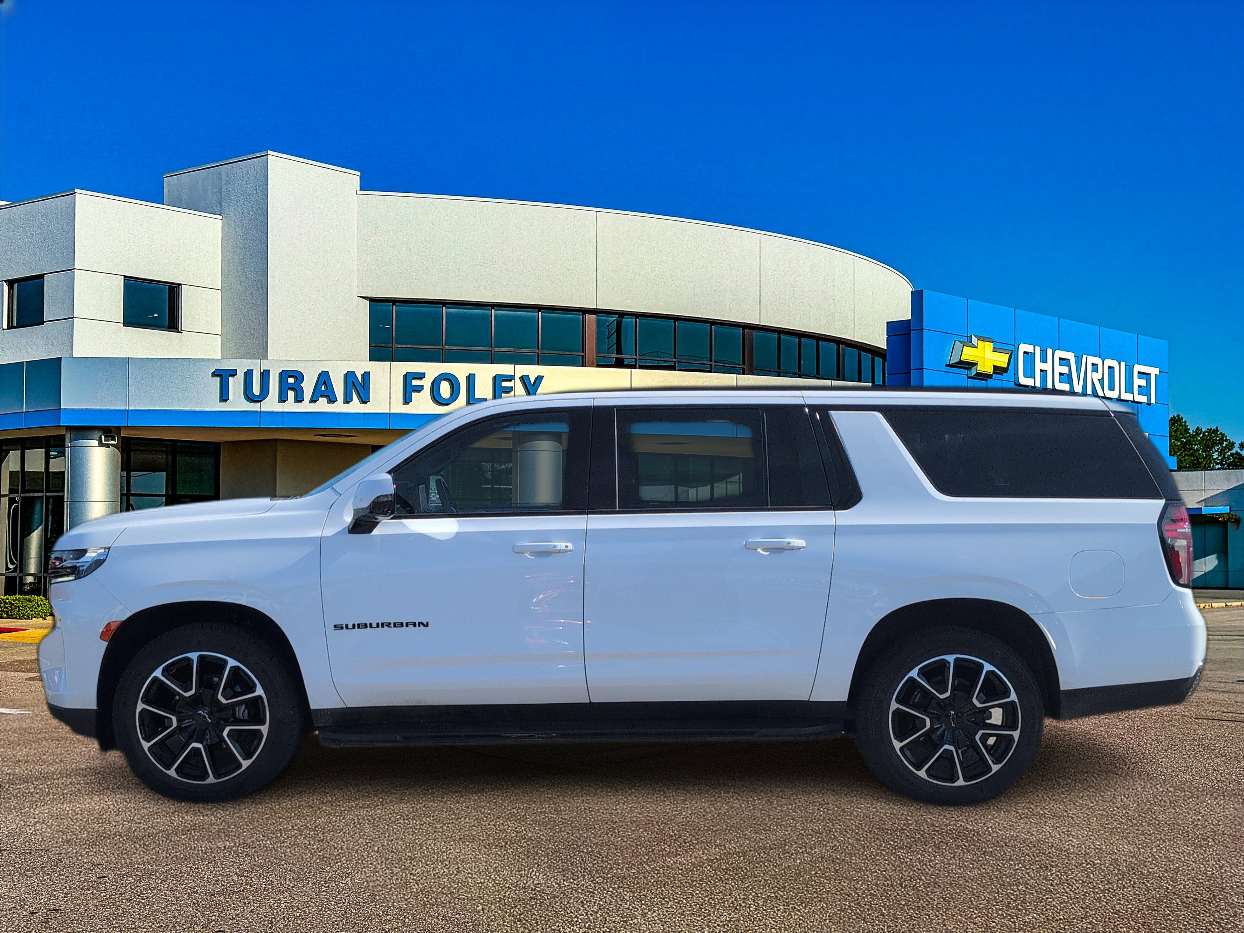 2023 Chevrolet Suburban RST