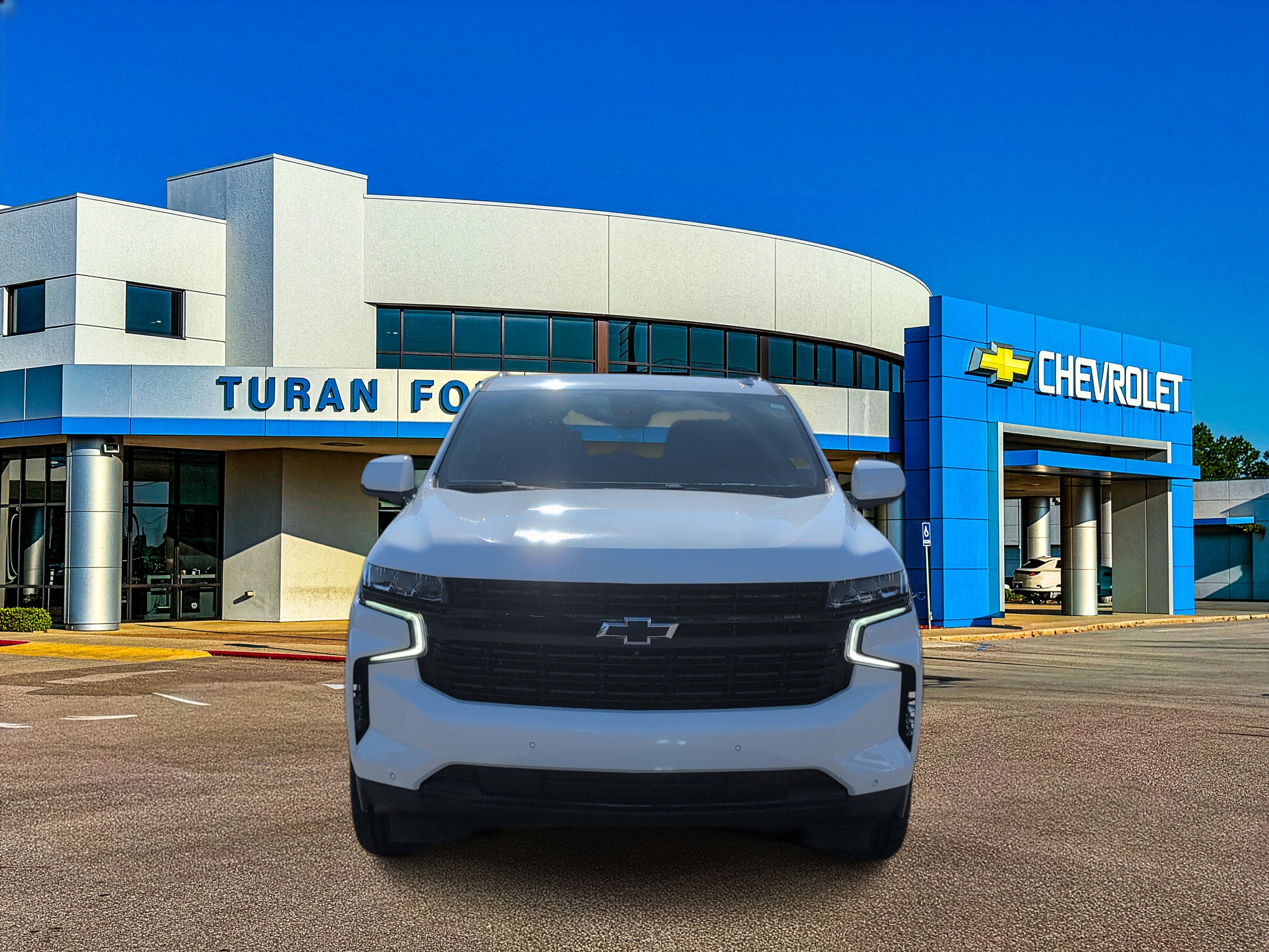 2023 Chevrolet Suburban RST