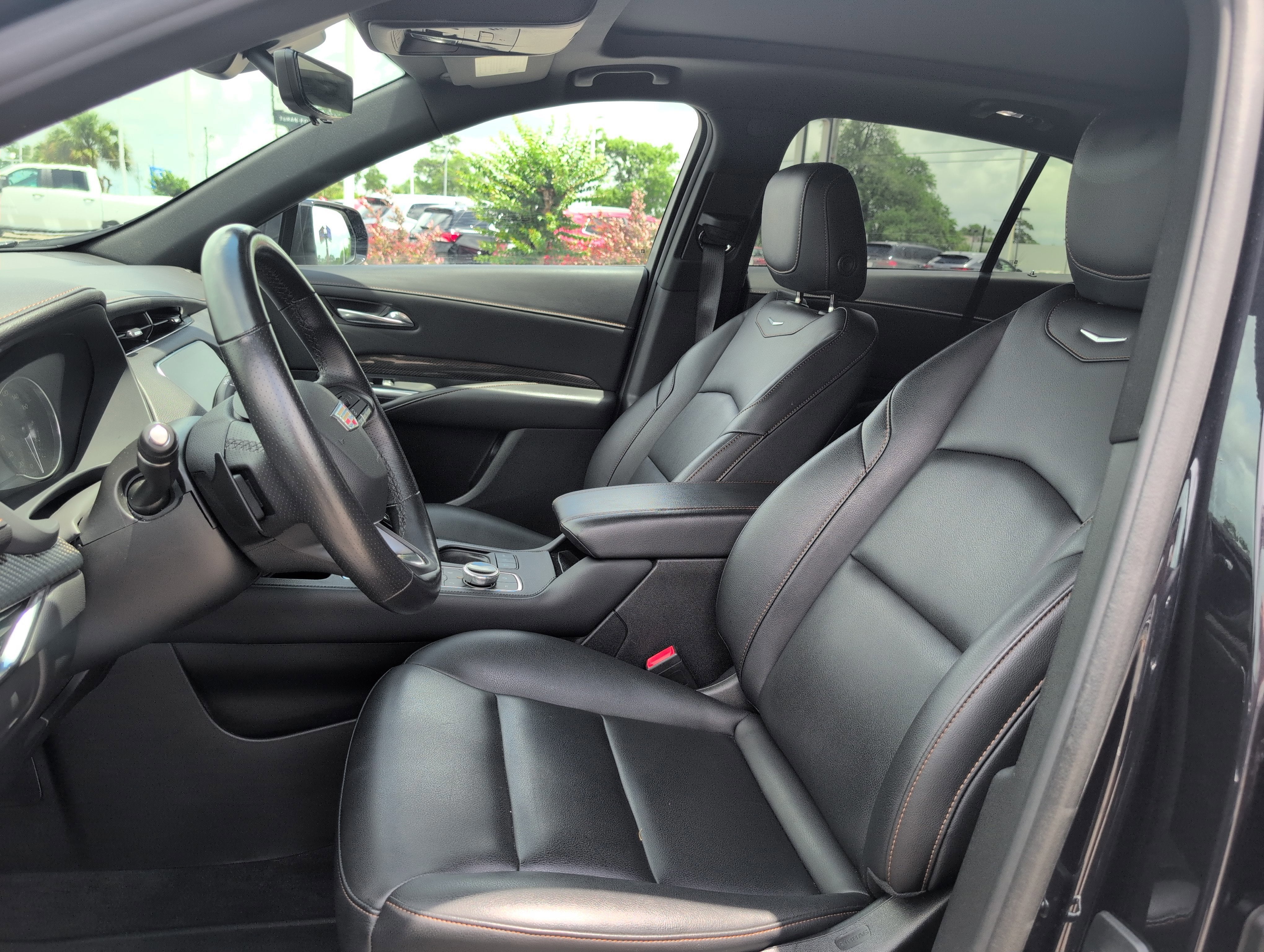 2022 Cadillac XT4 Sport