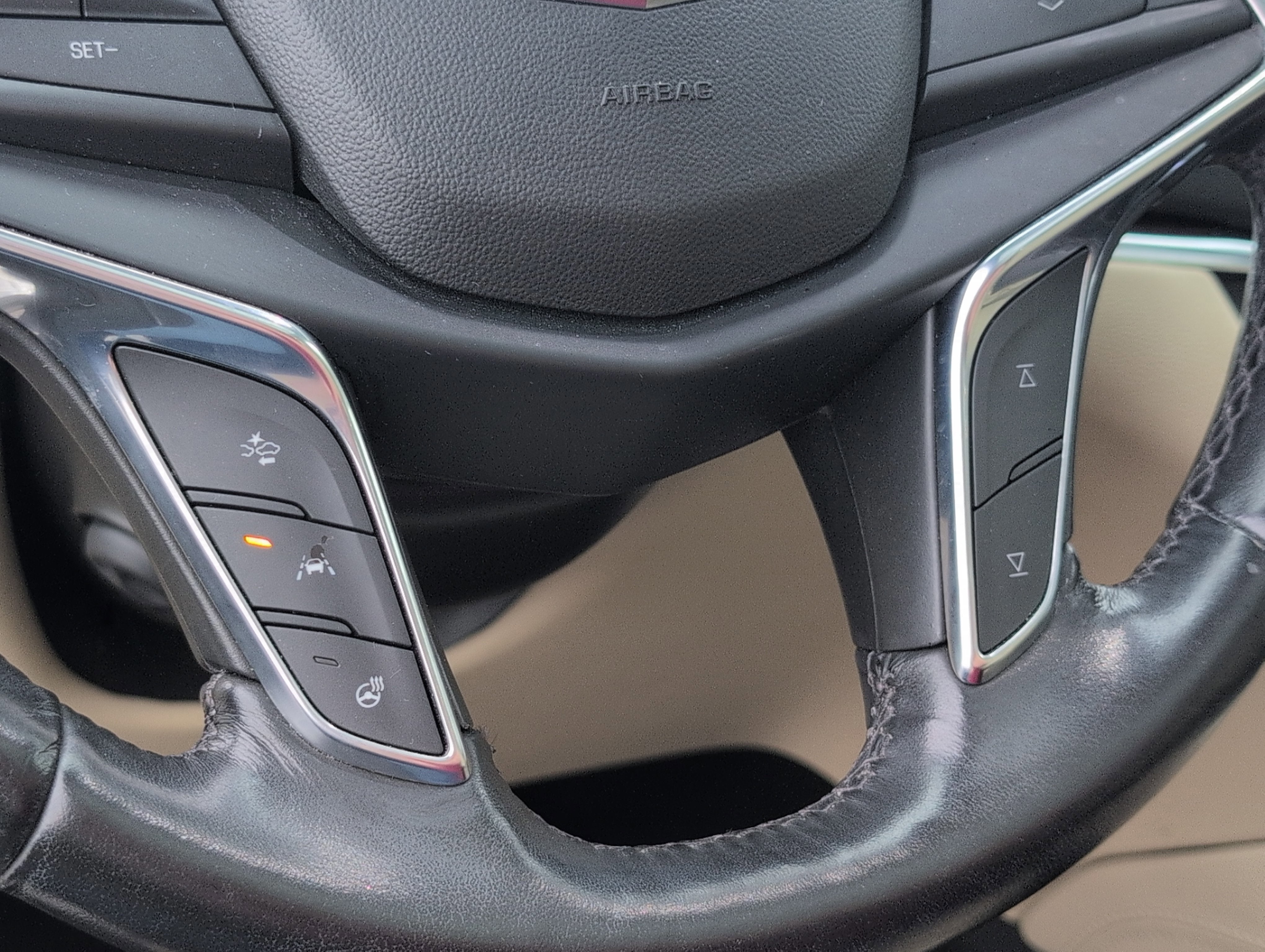 2018 Cadillac XT5 Luxury FWD