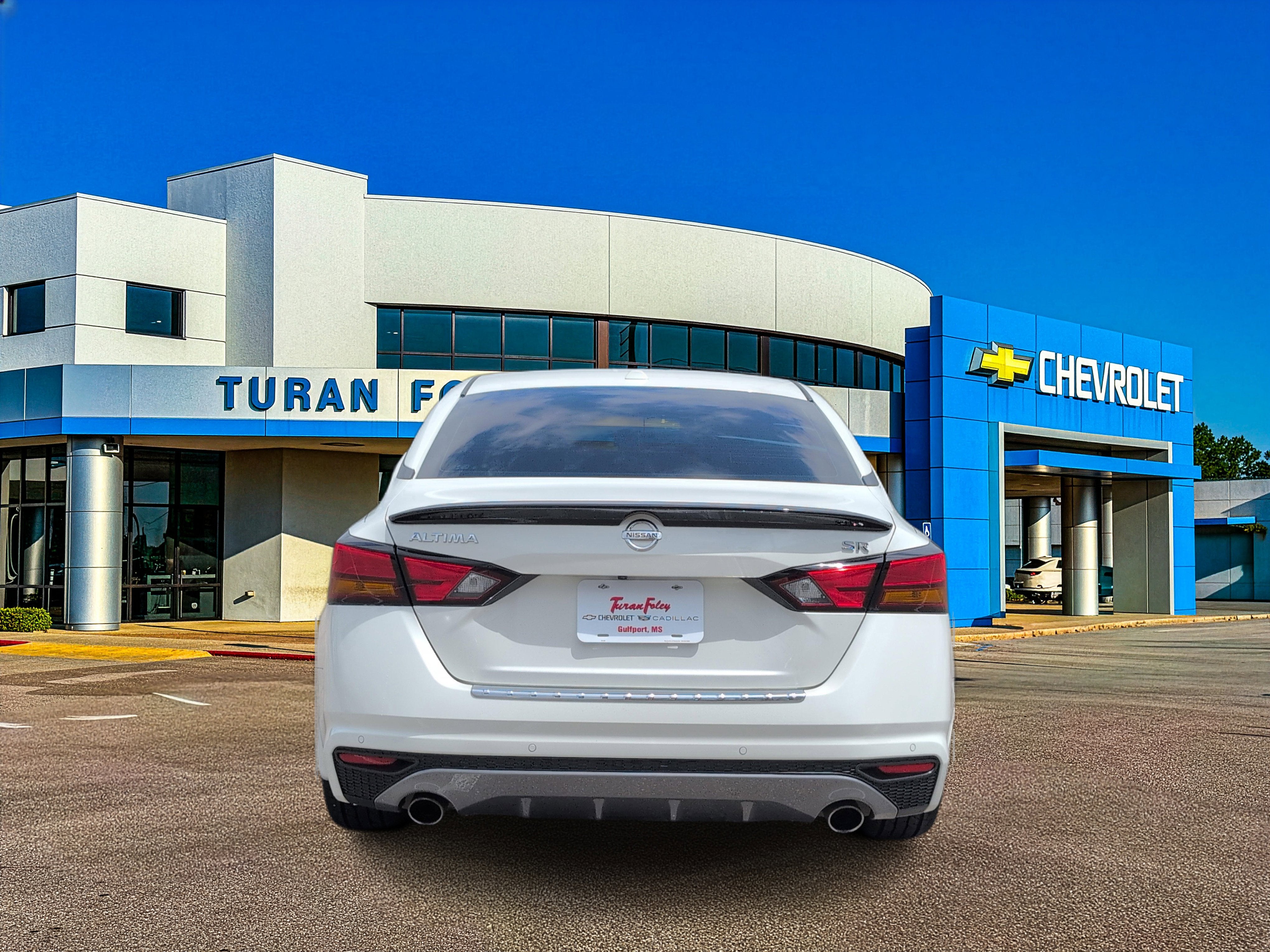2022 Nissan Altima SR FWD