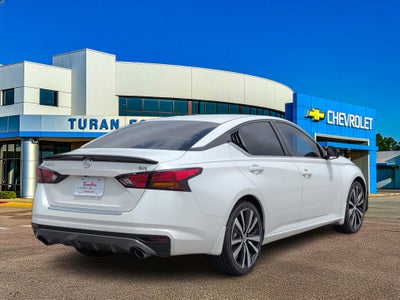 2022 Nissan Altima SR FWD