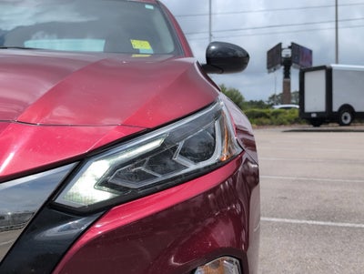 2022 Nissan Altima SR FWD