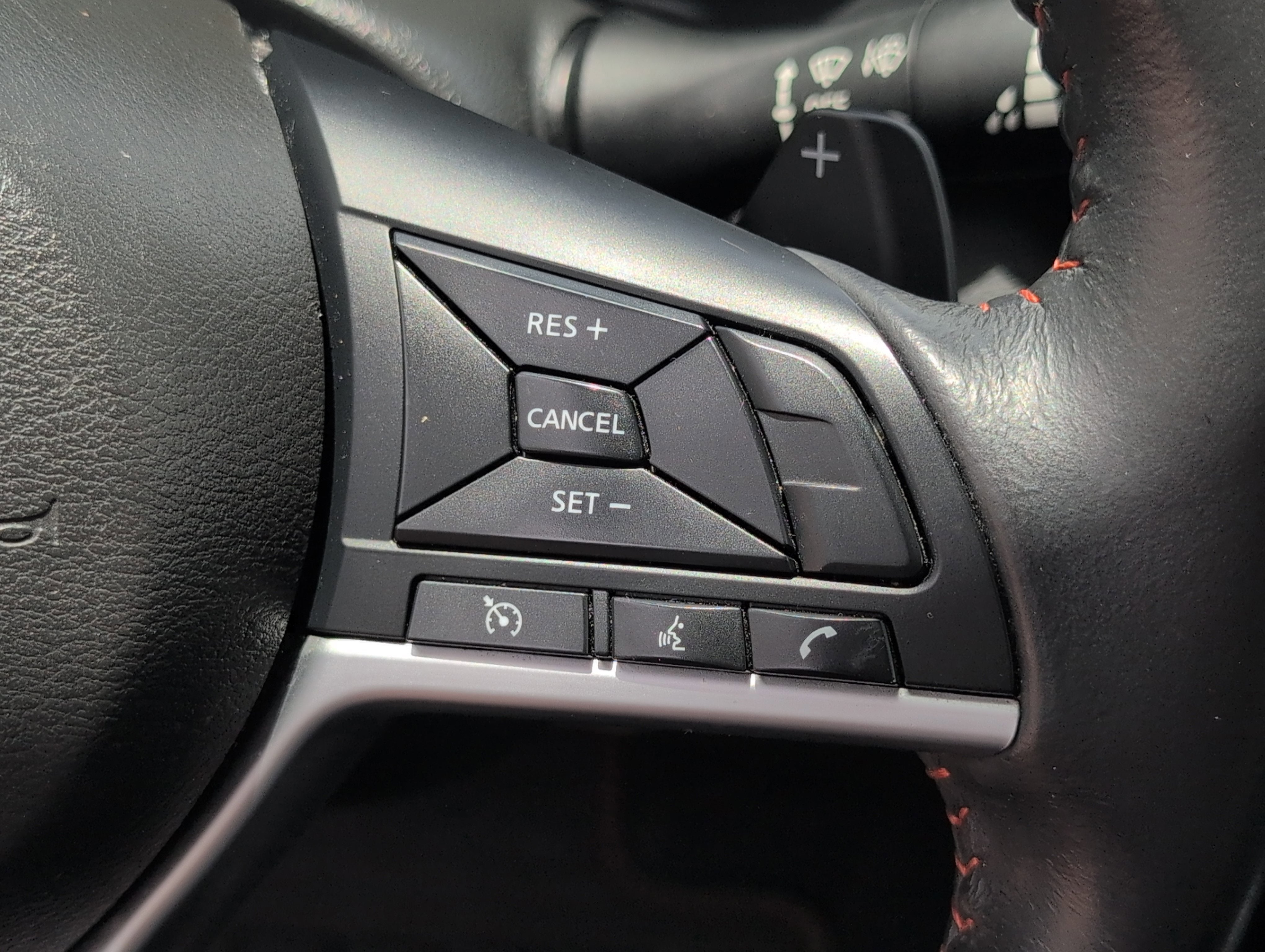2022 Nissan Altima SR FWD