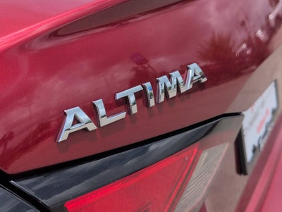 2022 Nissan Altima SR FWD