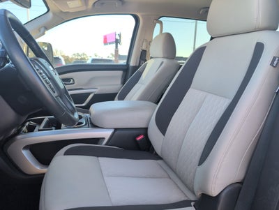 2020 Nissan TITAN Crew Cab SV 4x2