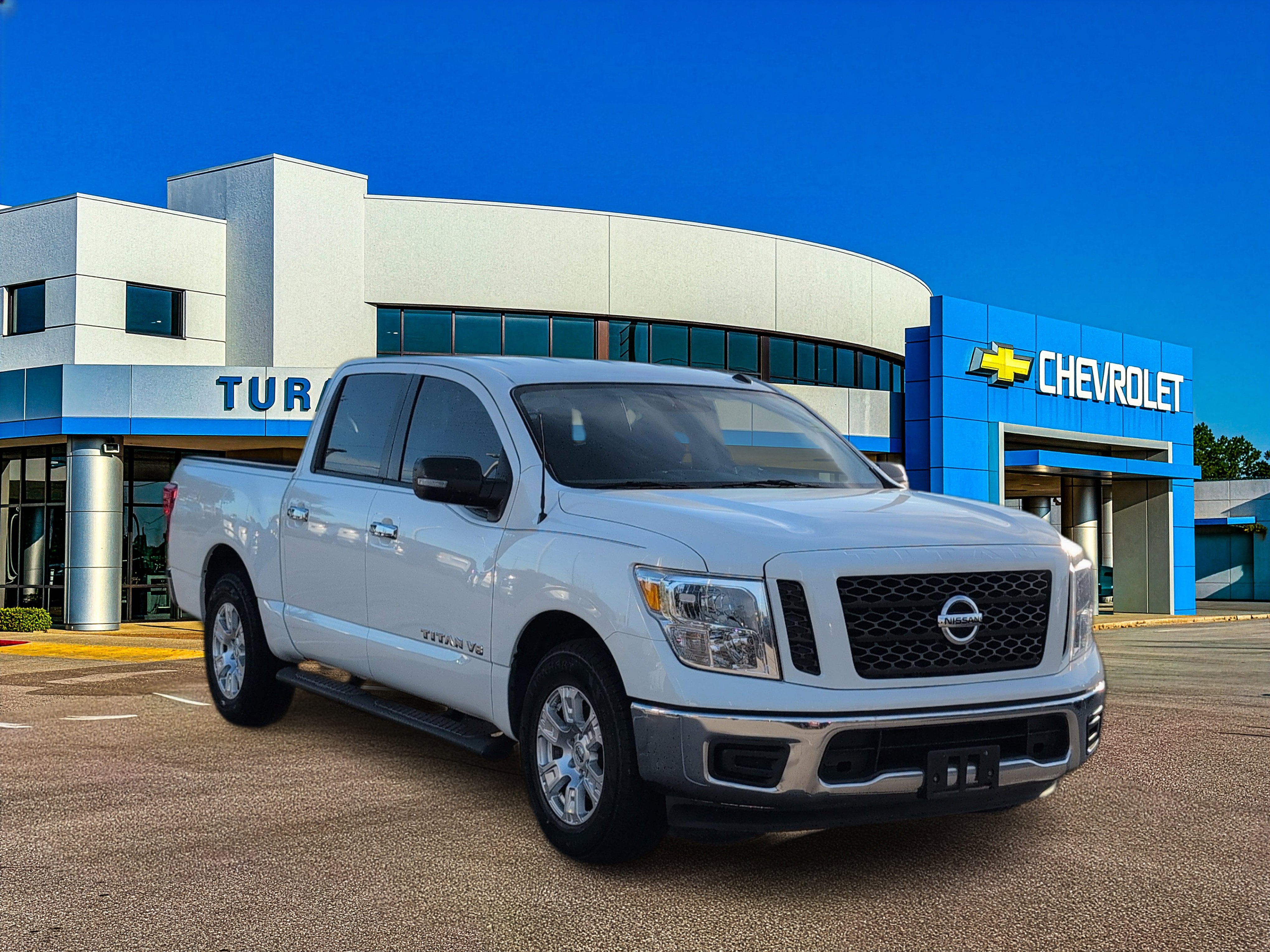 2019 Nissan TITAN SV