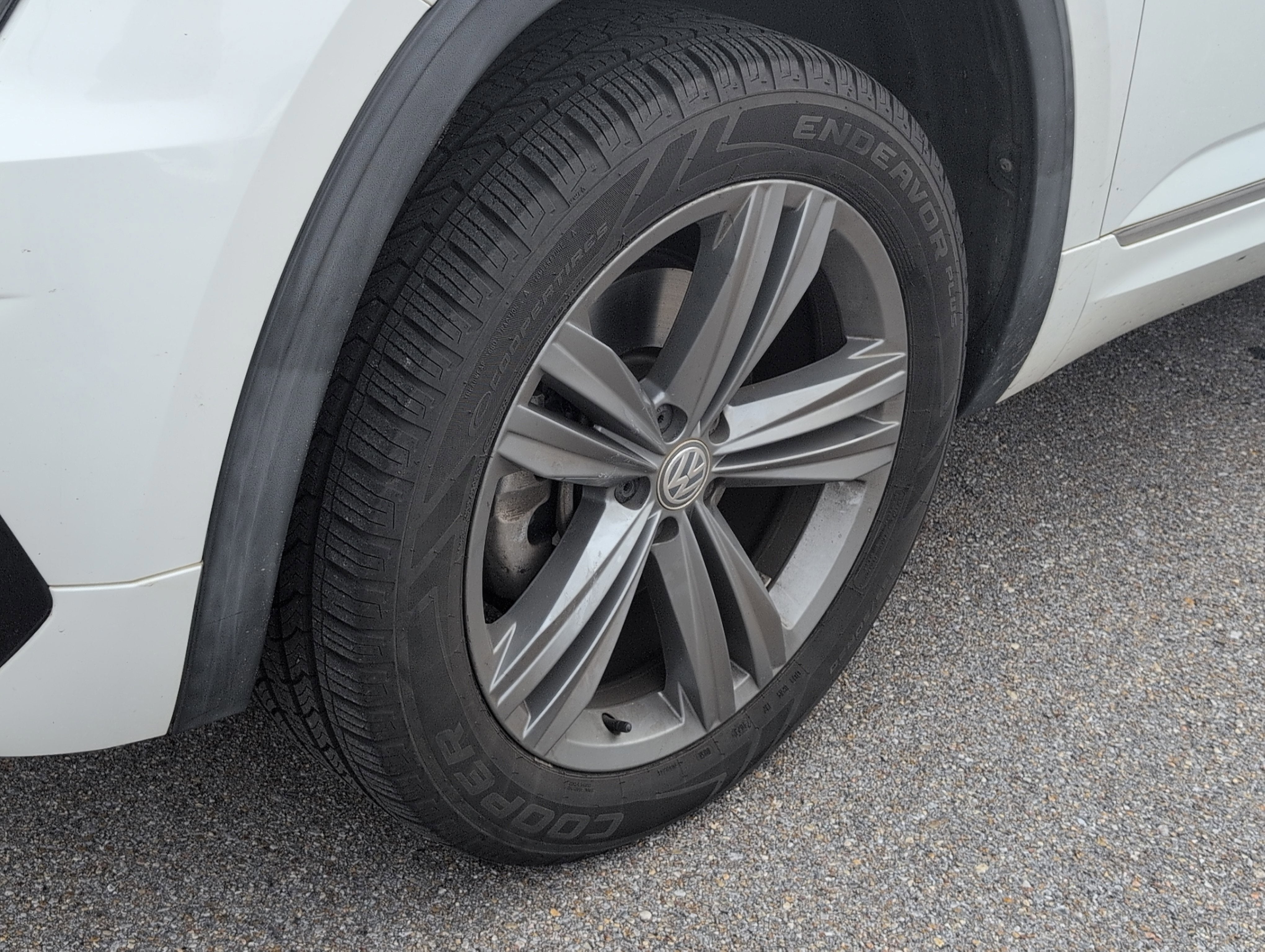 2019 Volkswagen Atlas 3.6L V6 SEL R-Line