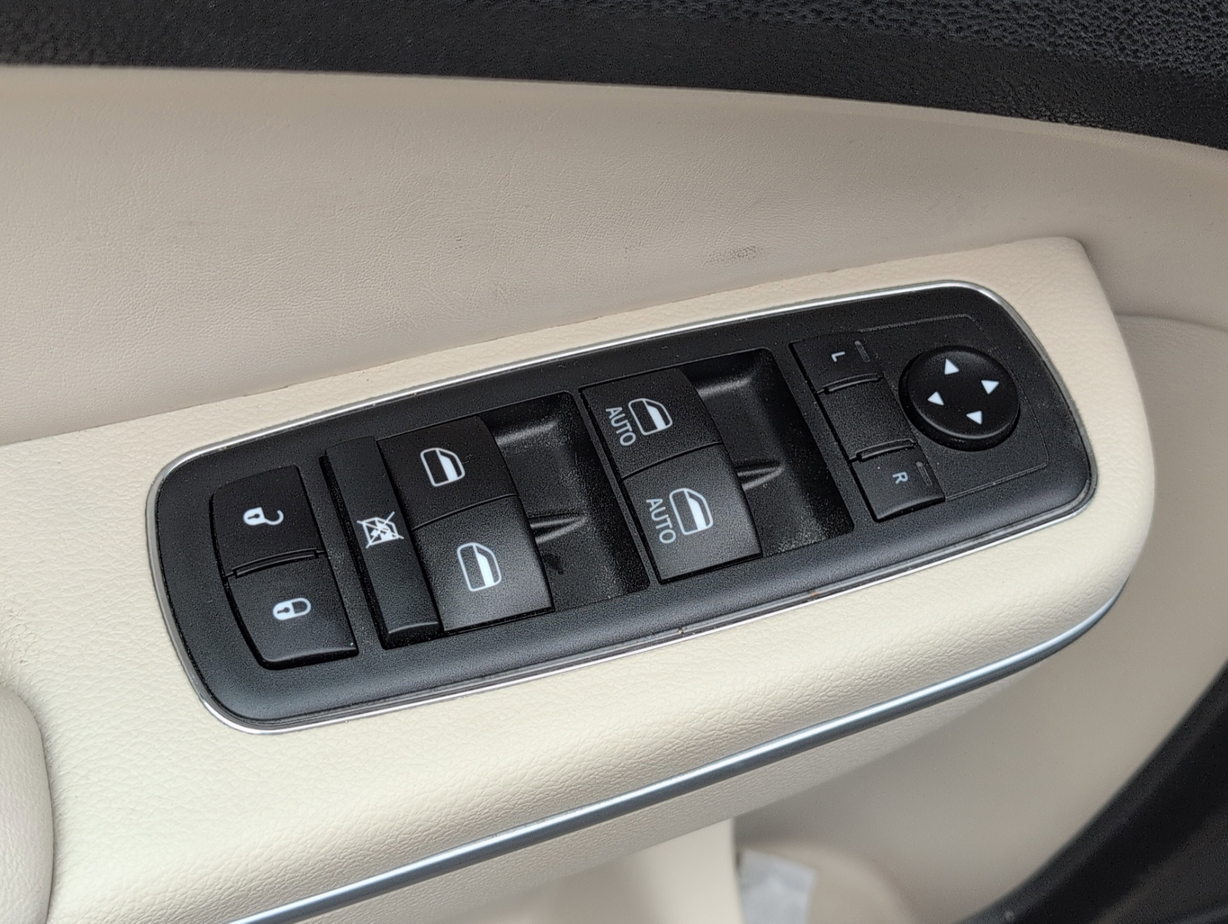 2020 Chrysler 300 Limited