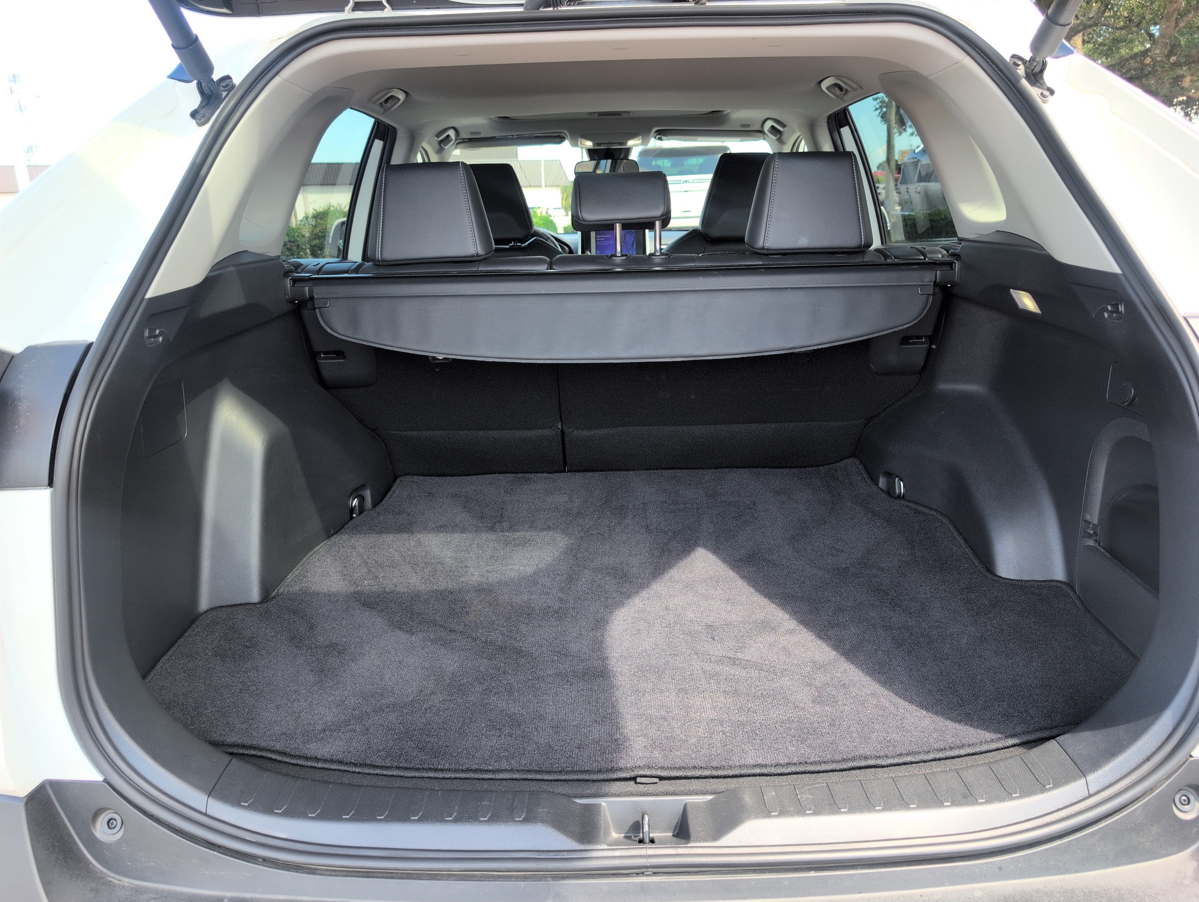 2025 Toyota RAV4 Hybrid XLE Premium