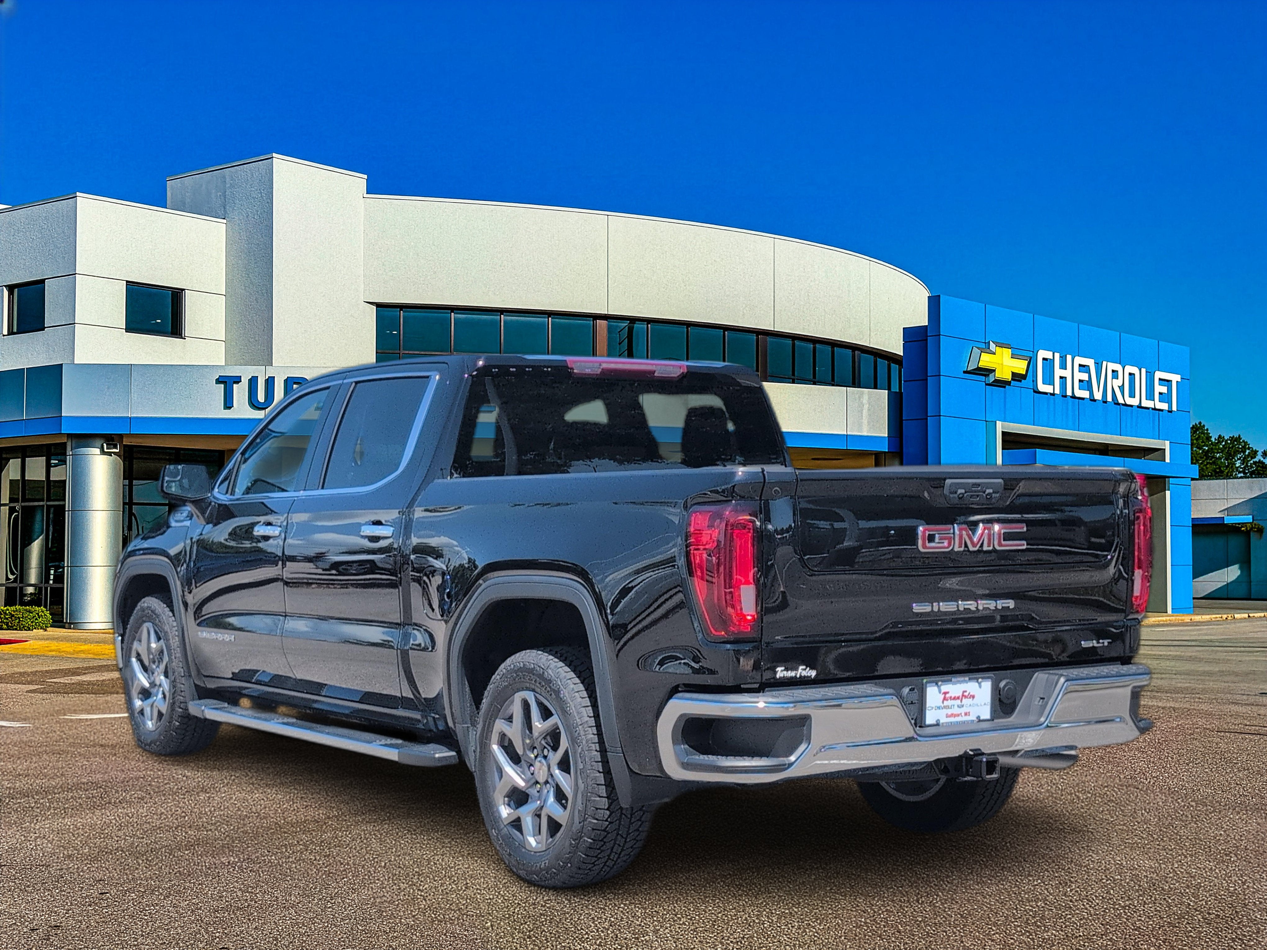 2024 GMC Sierra 1500 SLT