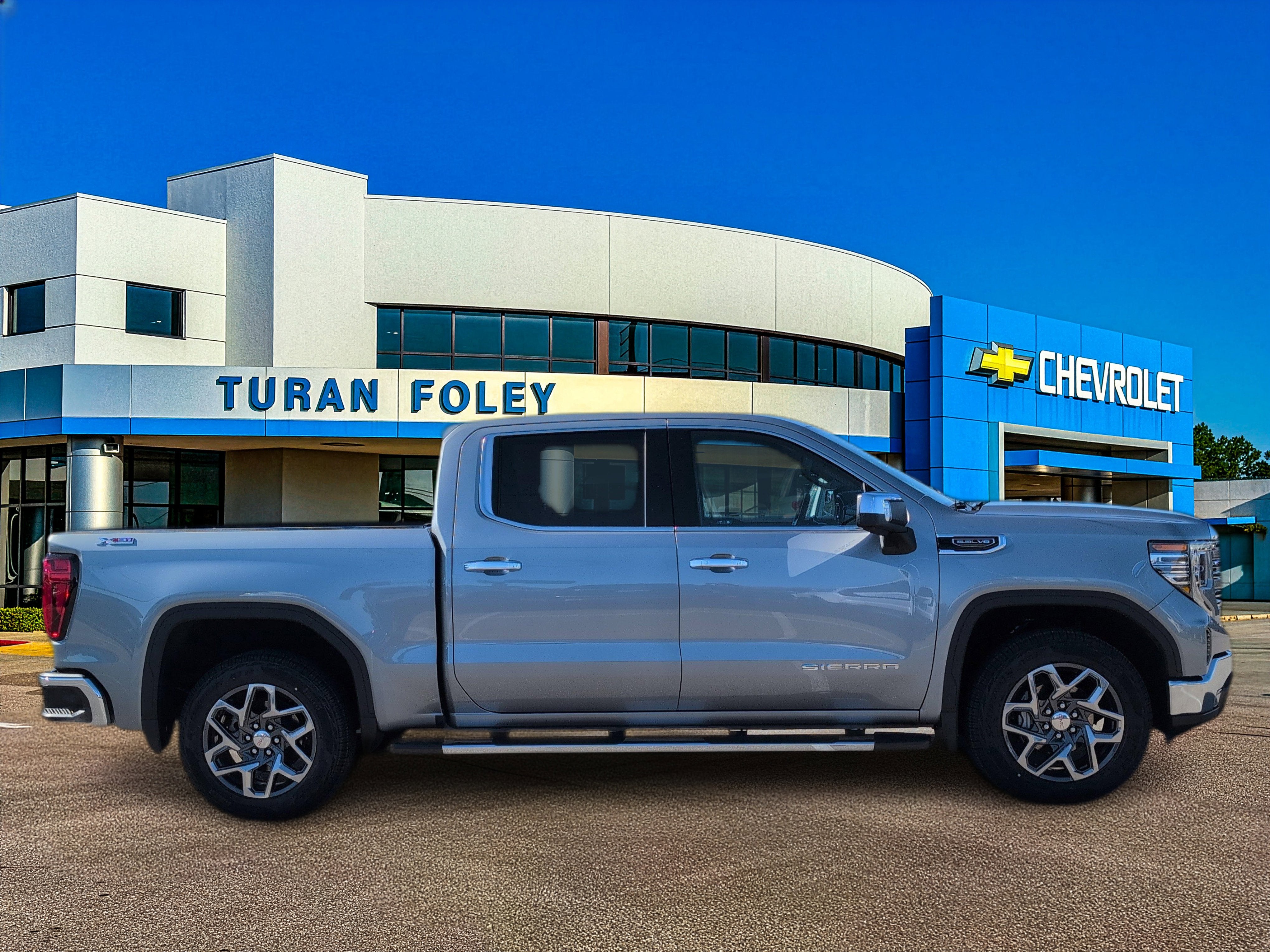 2024 GMC Sierra 1500 SLT