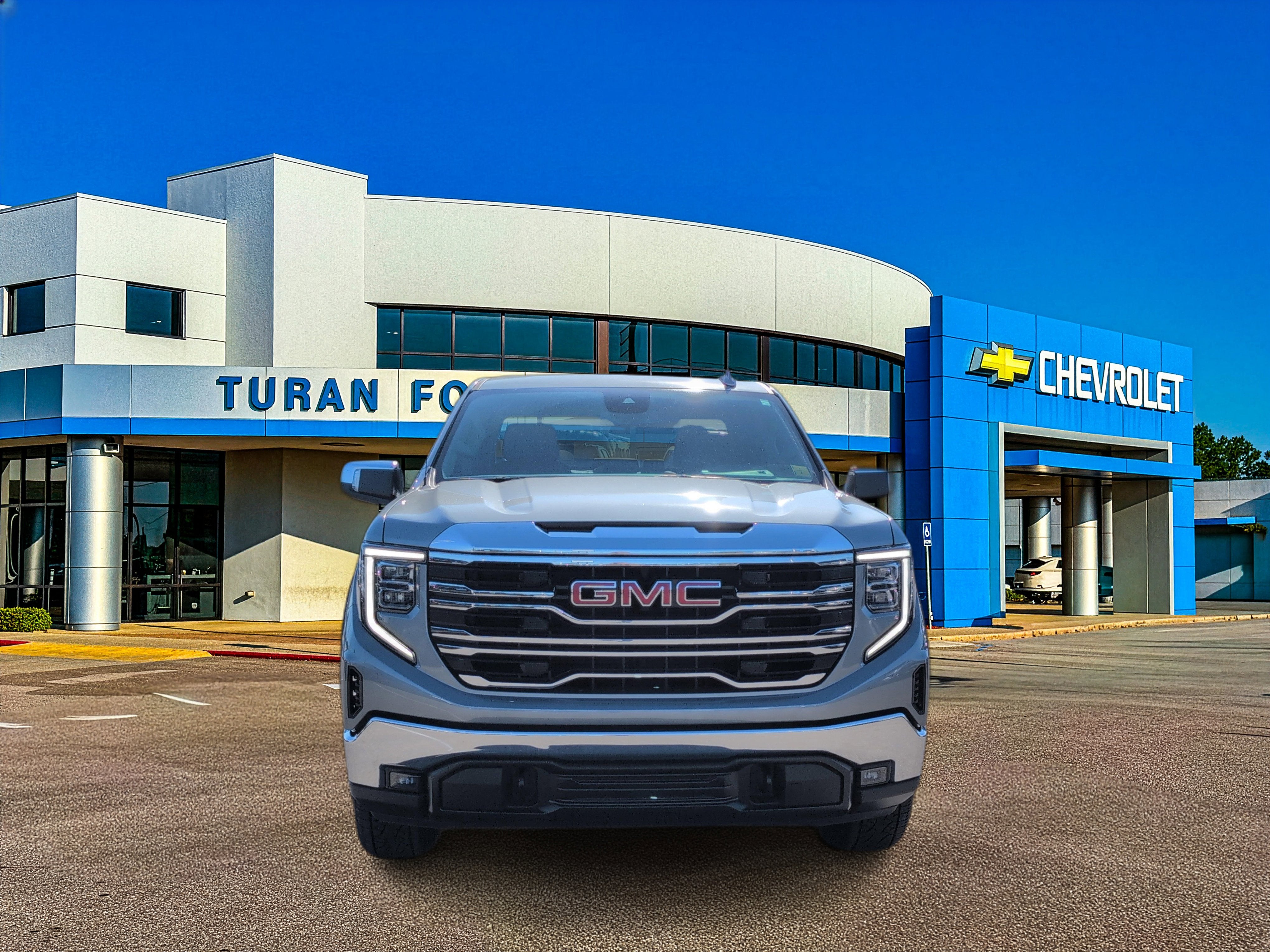 2024 GMC Sierra 1500 SLT