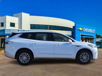 2024 Buick Enclave Essence