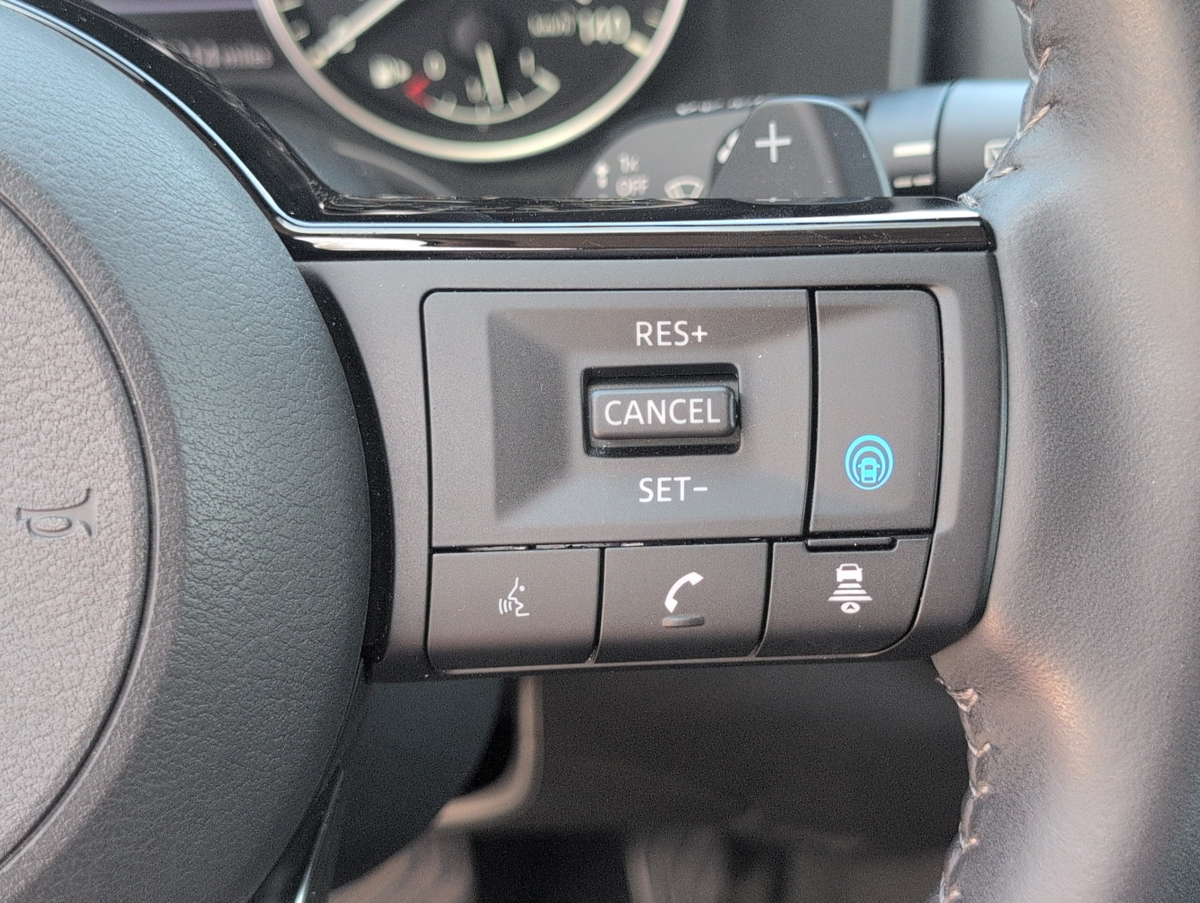 2023 Nissan Rogue SL FWD