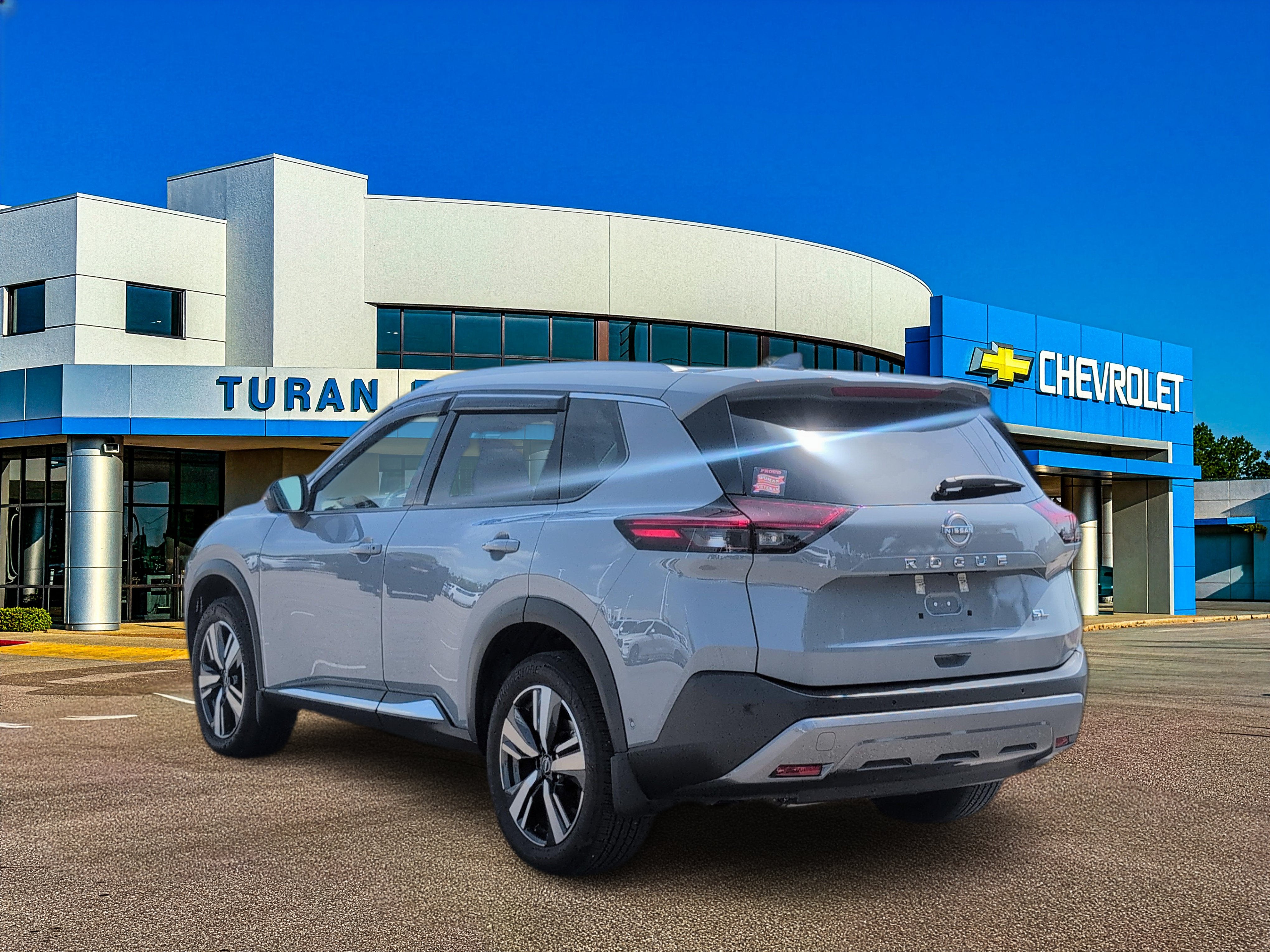2023 Nissan Rogue SL FWD