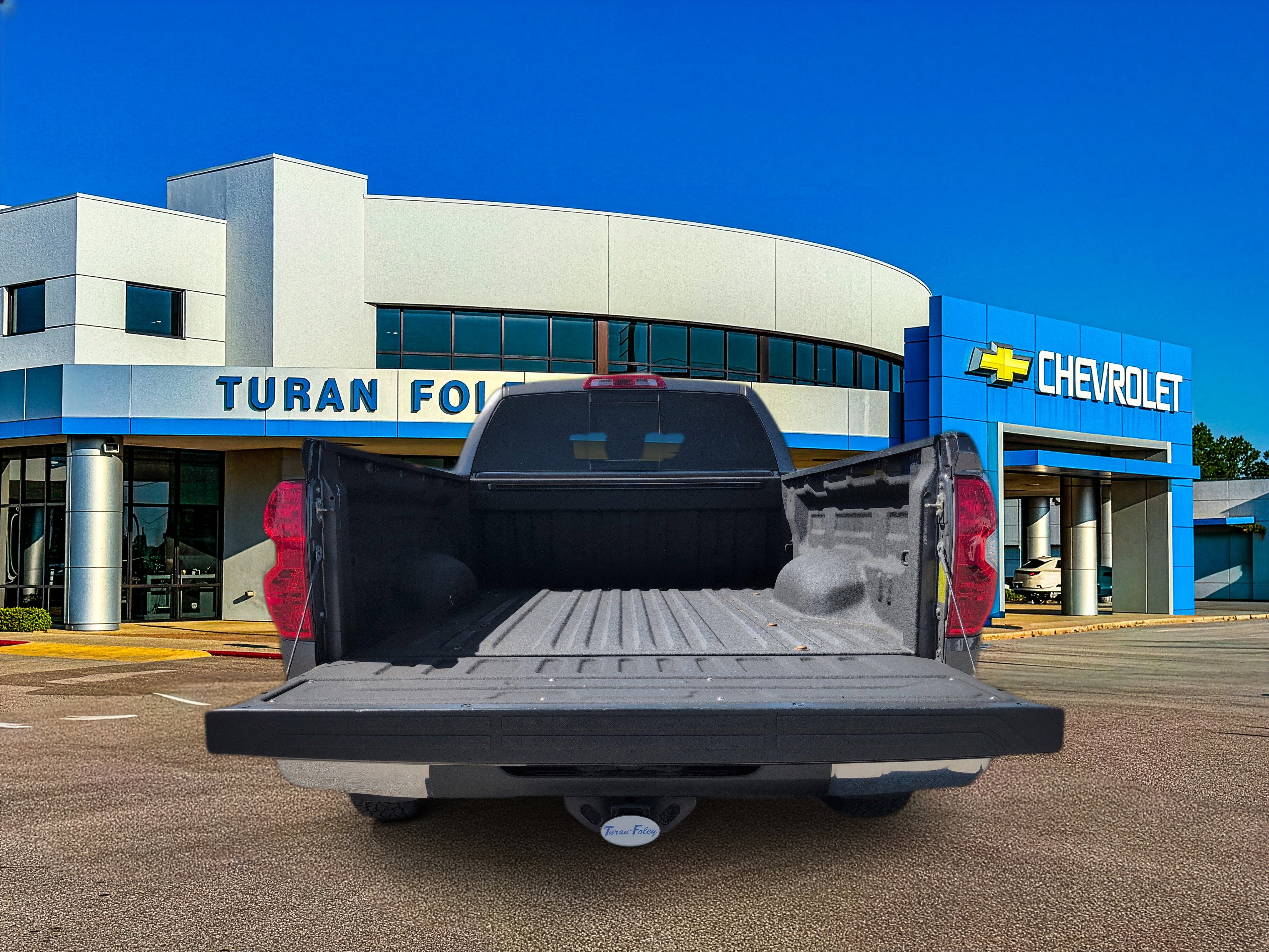 2018 Toyota Tundra SR5 5.7L V8