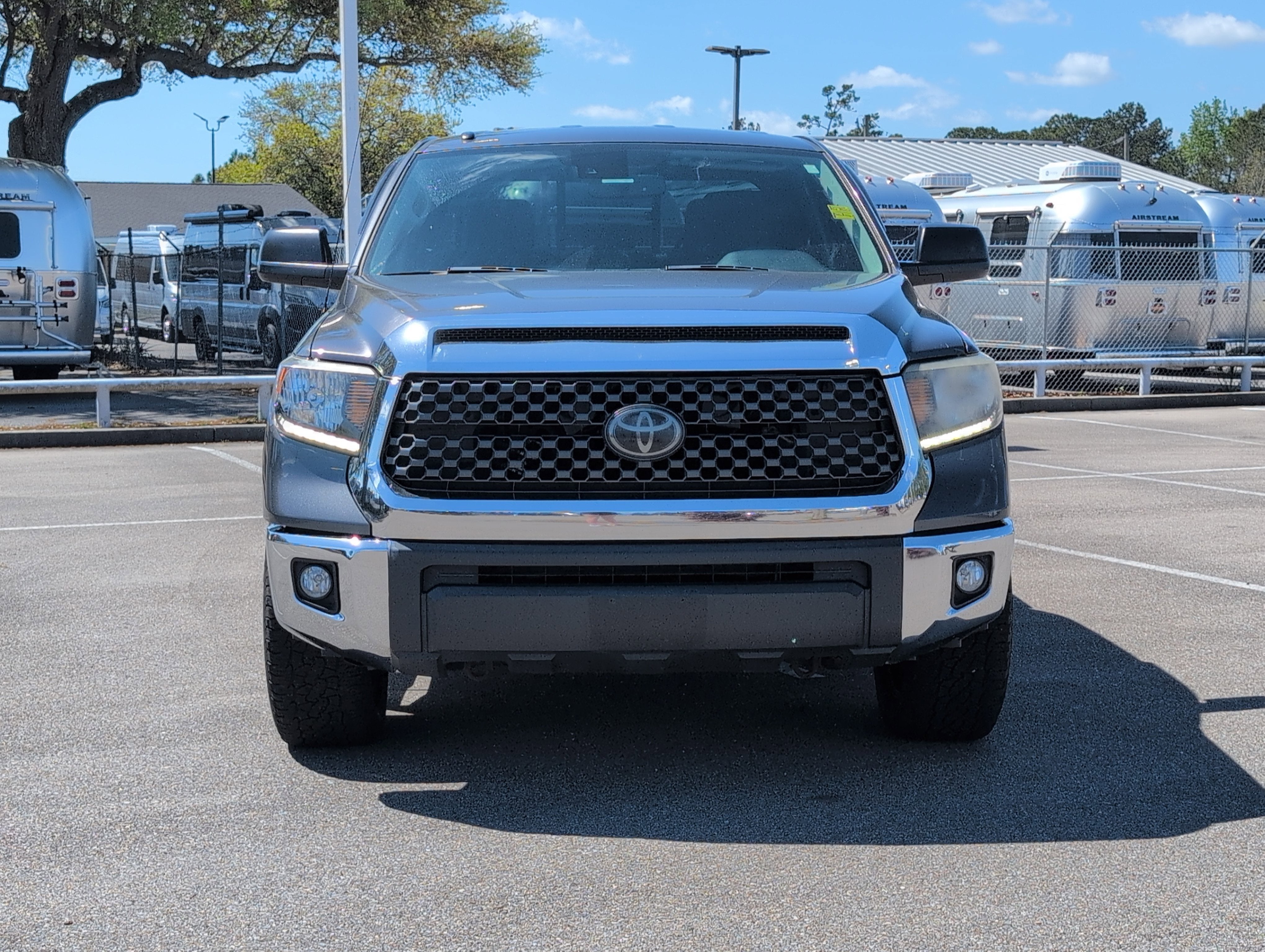2018 Toyota Tundra SR5 5.7L V8