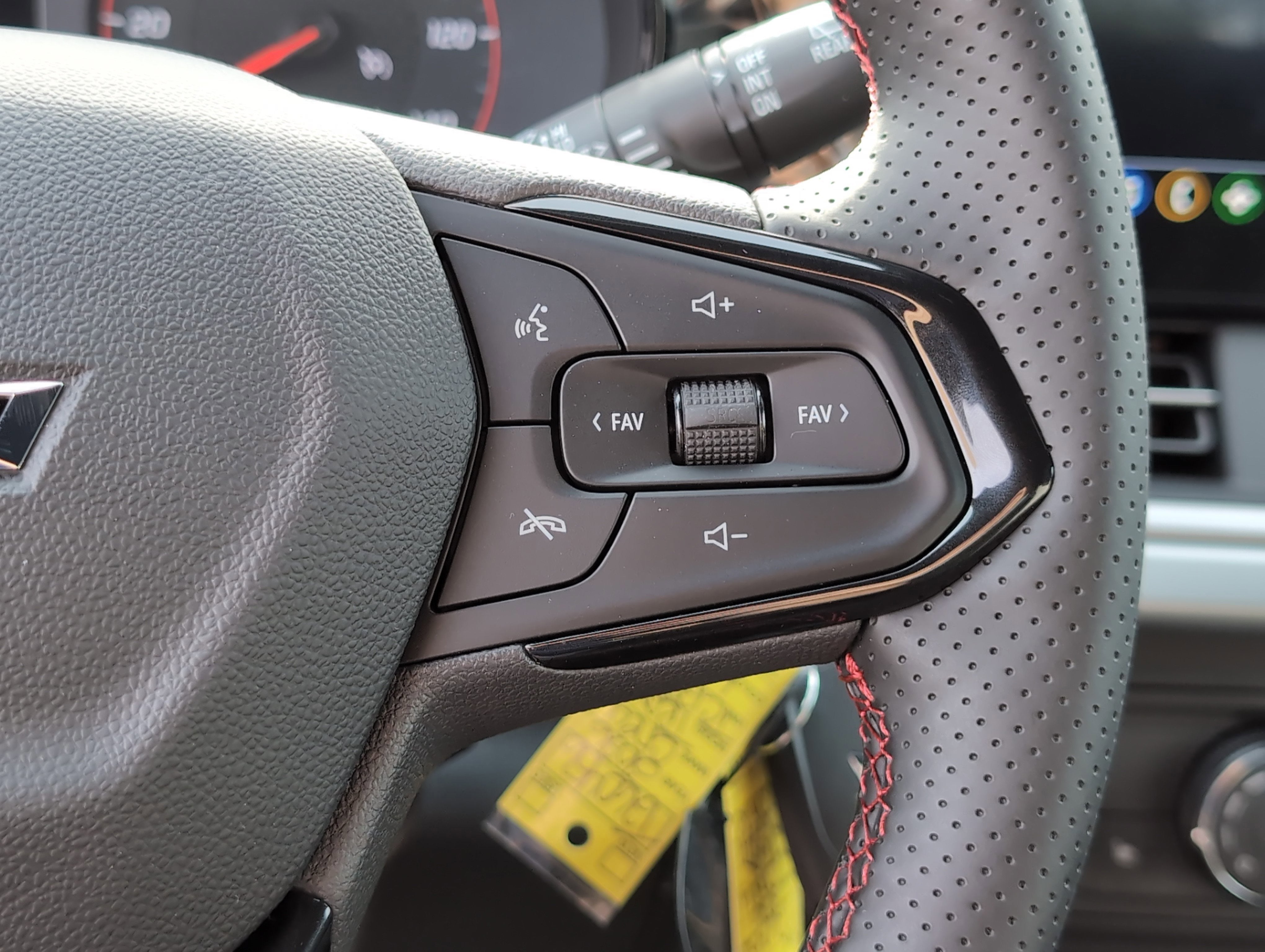 2026 Chevrolet Trax RS - Photo 25